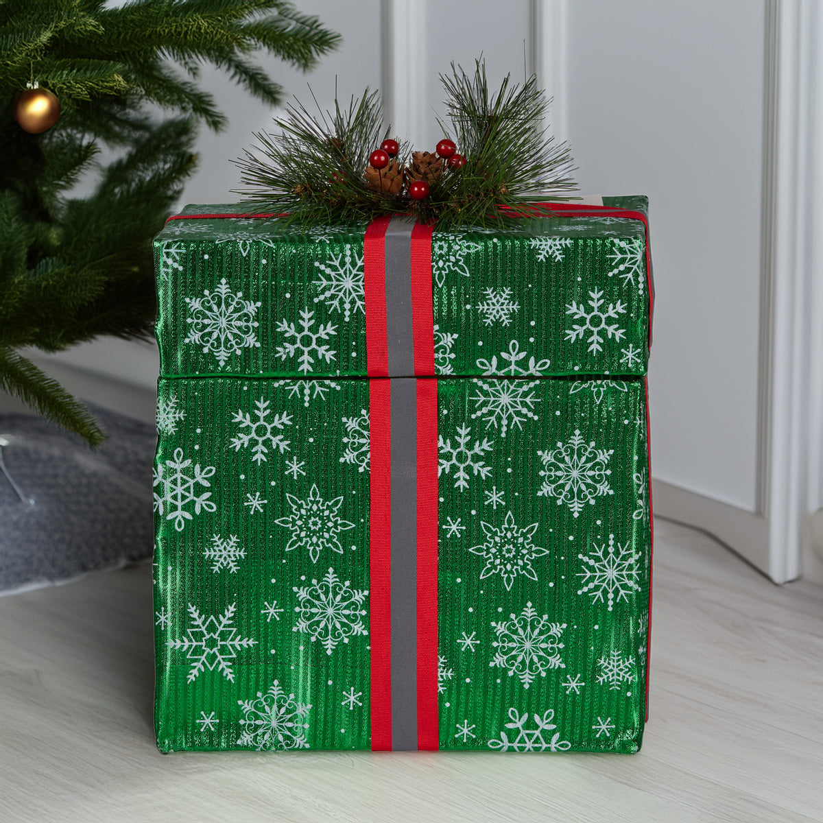 Christabelle Animated Elf in a Gift Box LED Lights Christmas Tree Decoration Ornament Xmas