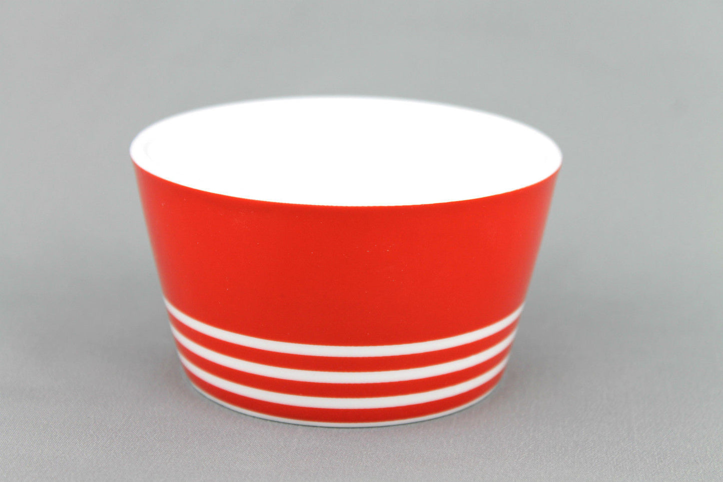 Salt & Pepper Ramekins - 9 x 5cm - LifeStylz
